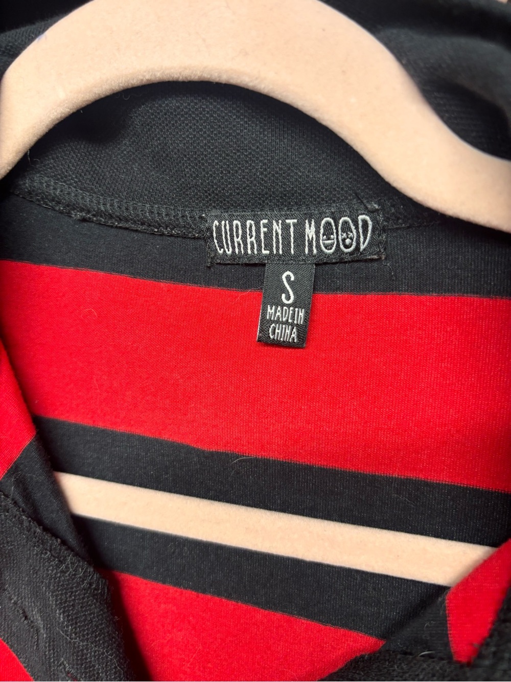Current Mood Red and Black Striped Crop Rugby with Skull Patch - Picture 2 of 2
